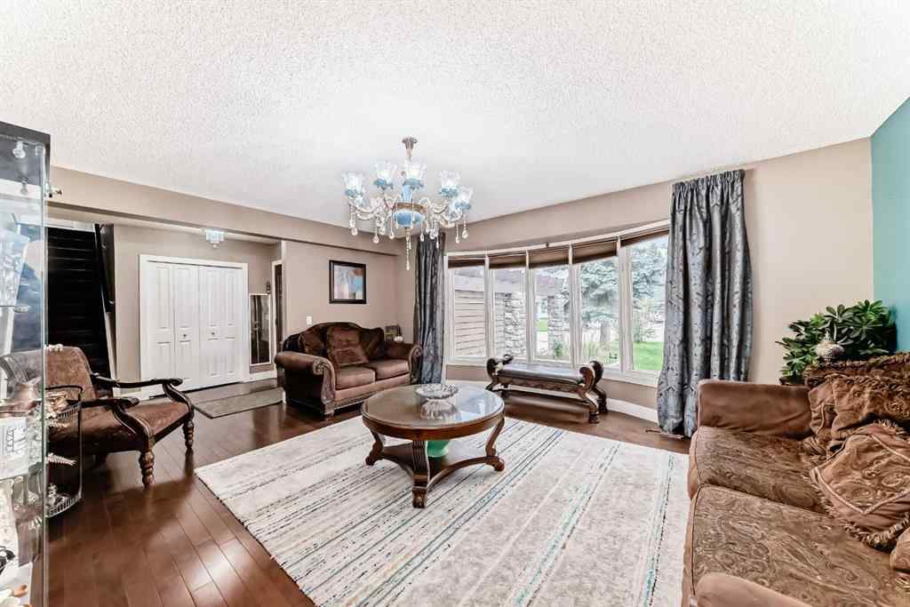 MLS® A2246502 - 36 Varsity Estates Court NW in Varsity Calgary, Residential