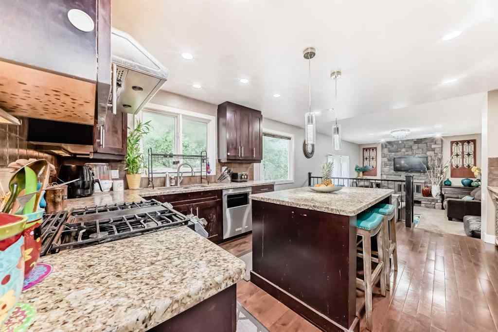 MLS® A2246502 - 36 Varsity Estates Court NW in Varsity Calgary, Residential