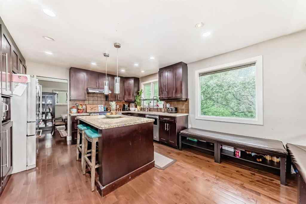 MLS® A2246502 - 36 Varsity Estates Court NW in Varsity Calgary, Residential