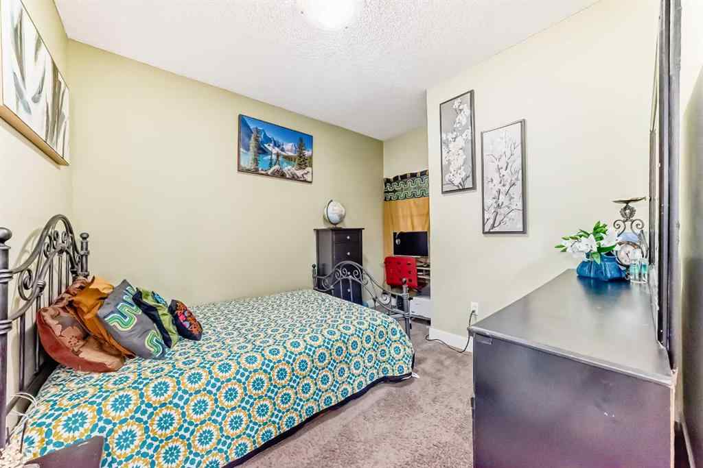 MLS® A2246502 - 36 Varsity Estates Court NW in Varsity Calgary, Residential
