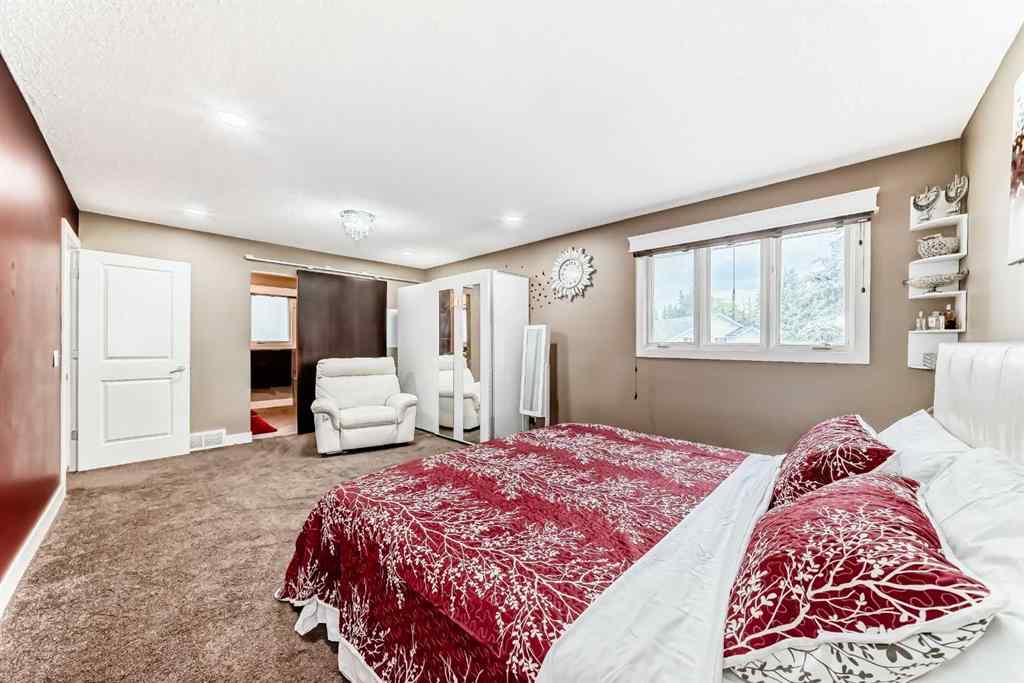 MLS® A2246502 - 36 Varsity Estates Court NW in Varsity Calgary, Residential