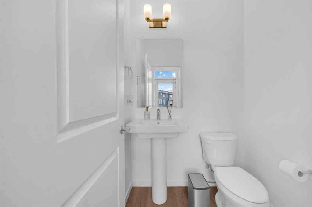 MLS® A2246515 - 132 Hotchkiss Gate SE in Hotchkiss Calgary, Residential