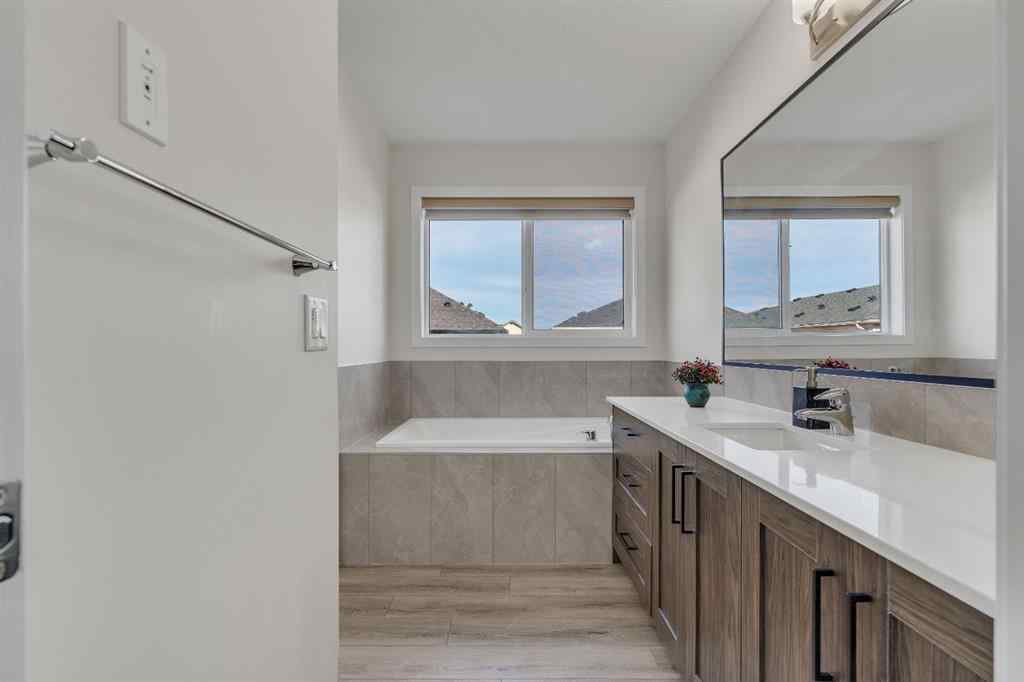 MLS® A2246516 - 28 Savanna Link NE in Saddle Ridge Calgary, Residential