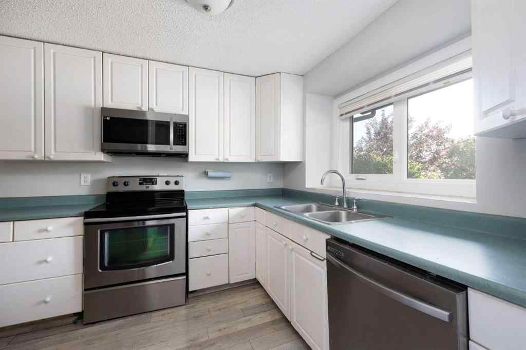 MLS® A2246522 - 103 Gardiner Place  in Grayling Terrace Fort McMurray, Residential