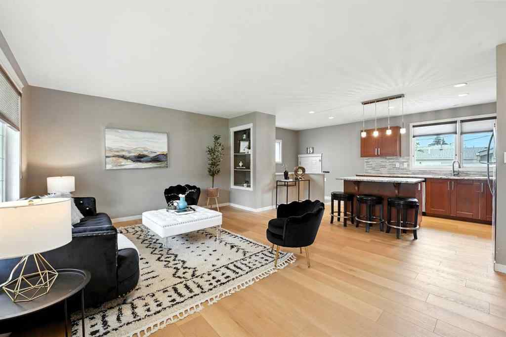 MLS® A2246525 - 284 Acadia Drive SE in Acadia Calgary, Residential