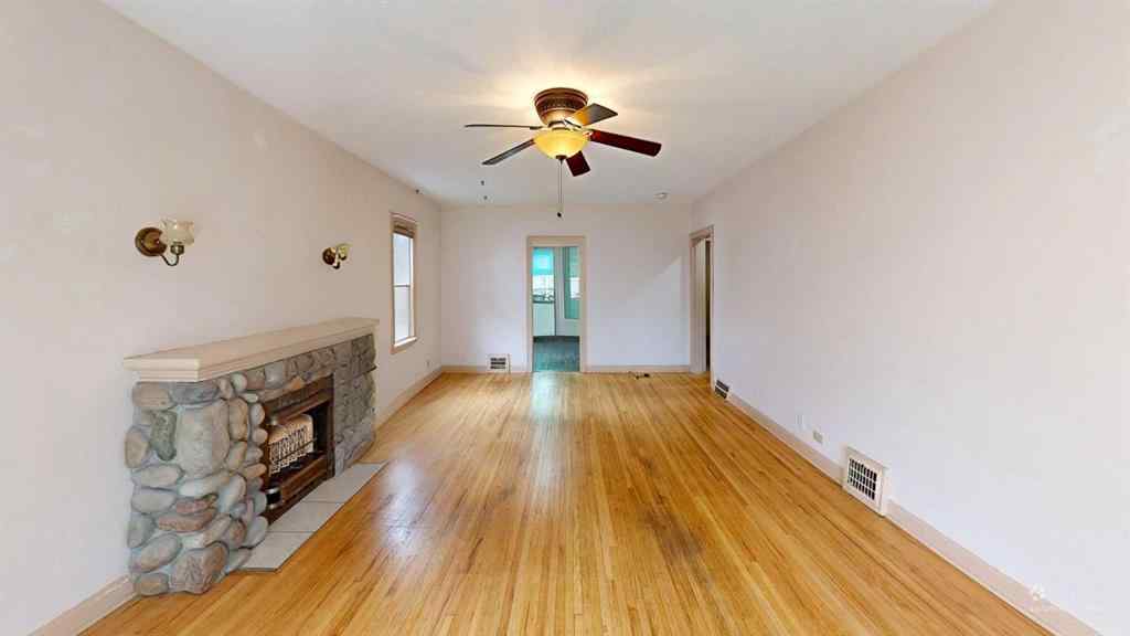 MLS® A2246531 - 1212 7 Avenue S in London Road Lethbridge, Residential
