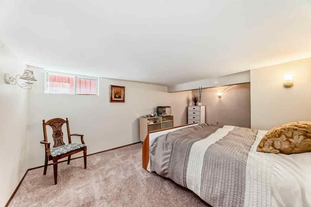 MLS® A2246544 - 440 Templeton Road NE in Temple Calgary, Residential