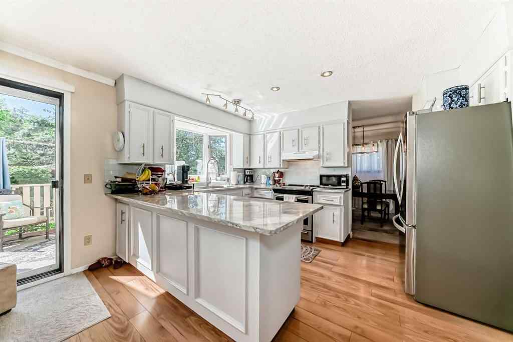 MLS® A2246544 - 440 Templeton Road NE in Temple Calgary, Residential