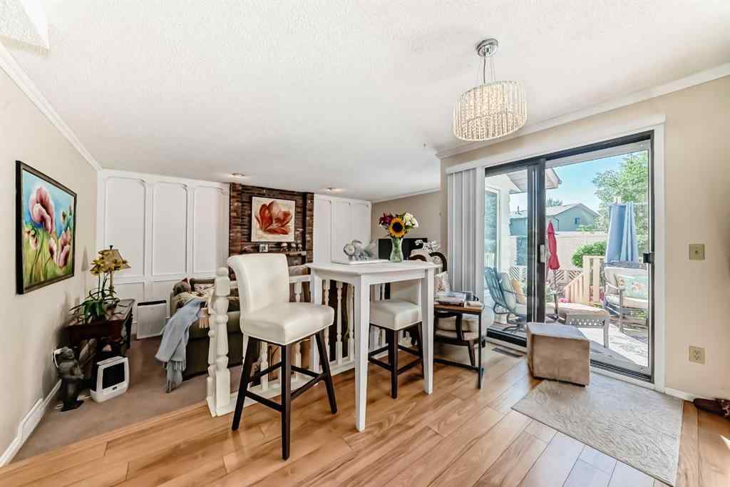 MLS® A2246544 - 440 Templeton Road NE in Temple Calgary, Residential