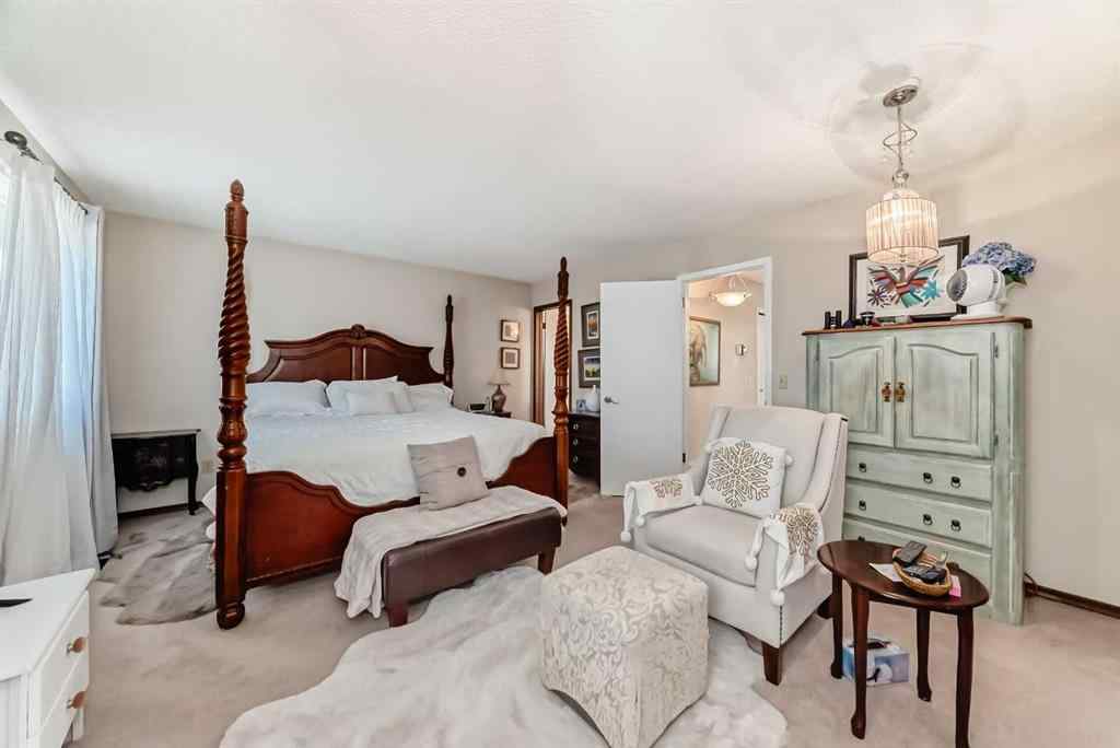 MLS® A2246544 - 440 Templeton Road NE in Temple Calgary, Residential