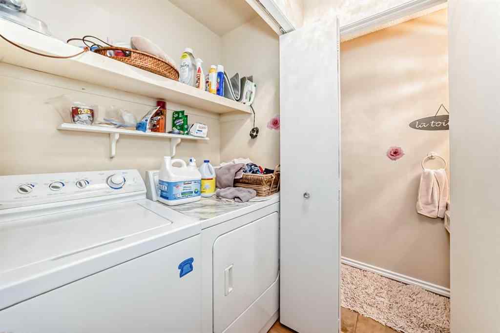 MLS® A2246544 - 440 Templeton Road NE in Temple Calgary, Residential