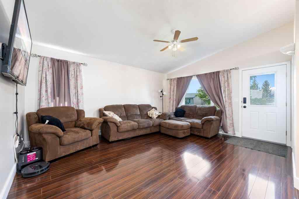 MLS® A2246554 - 27 HAY Place  in NONE Irricana, Residential