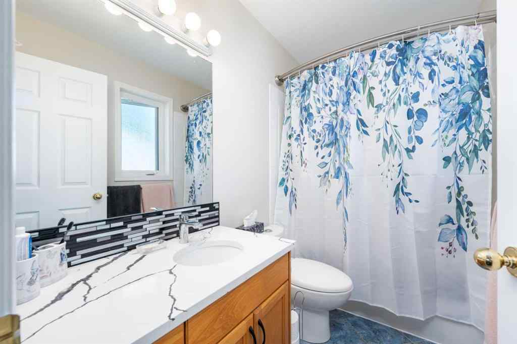 MLS® A2246554 - 27 HAY Place  in NONE Irricana, Residential