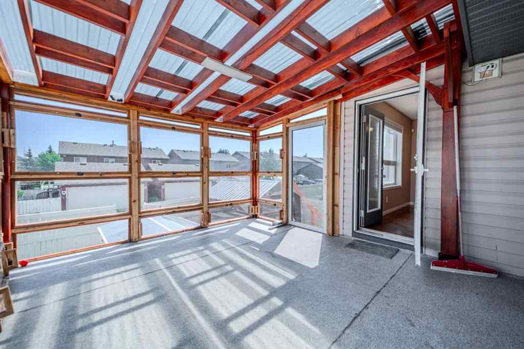 MLS® A2246568 - 250 Eversyde Close SW in Evergreen Calgary, Residential