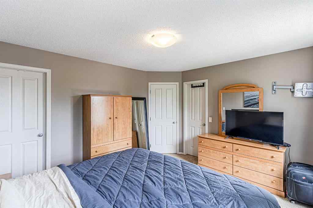 MLS® A2246572 - 14 Elgin Meadows Way SE in McKenzie Towne Calgary, Residential