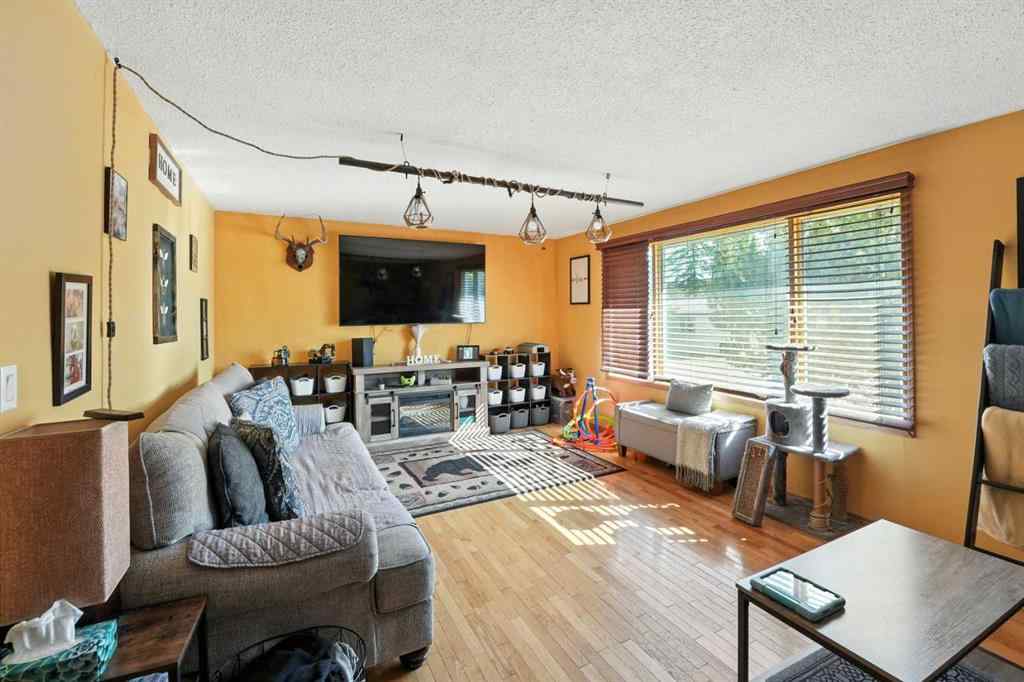 MLS® A2246573 - 80002 Old Highway 11a   in Pine Ridge Estates Rural Clearwater County, Residential