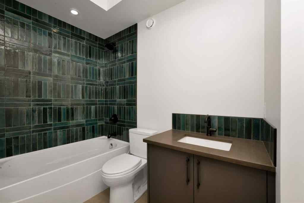 MLS® A2246577 - 3511 34 Avenue SW in Rutland Park Calgary, Residential