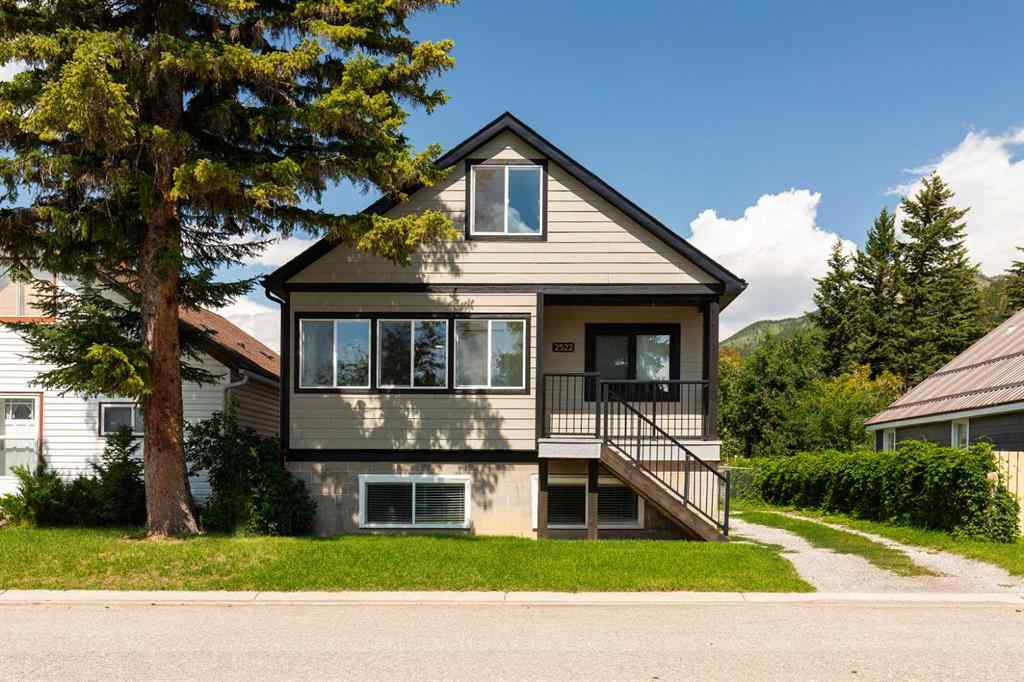 MLS® A2246584 - 2522 211 Street  in NONE Bellevue, Residential