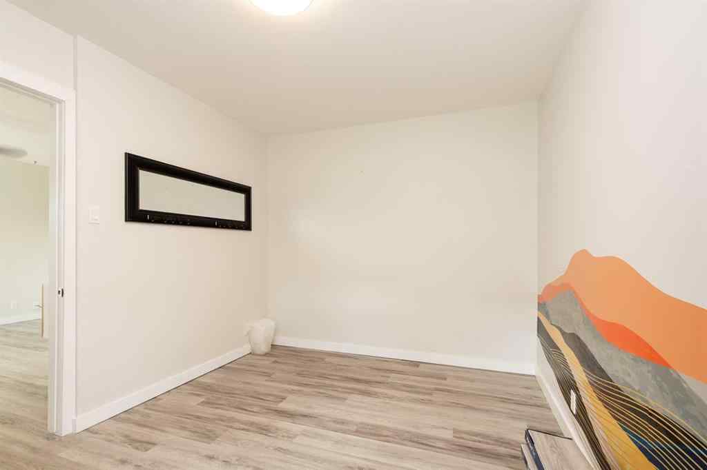 MLS® A2246584 - 2522 211 Street  in NONE Bellevue, Residential