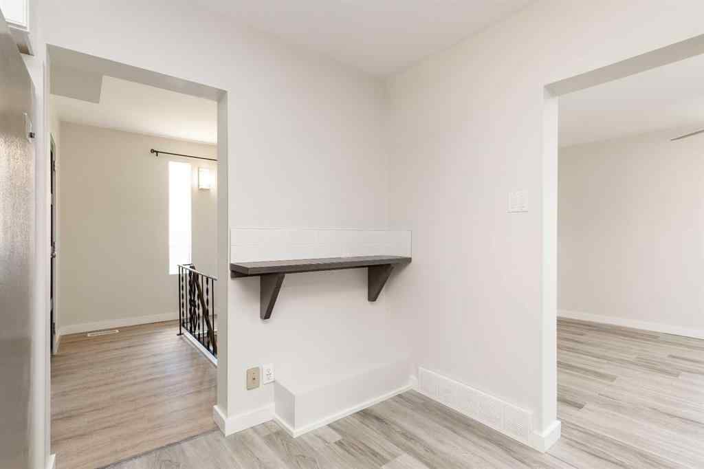 MLS® A2246584 - 2522 211 Street  in NONE Bellevue, Residential
