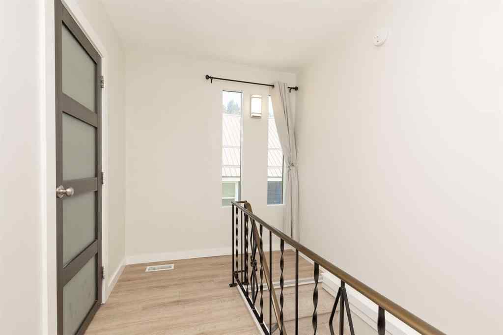 MLS® A2246584 - 2522 211 Street  in NONE Bellevue, Residential