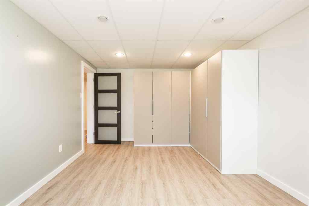 MLS® A2246584 - 2522 211 Street  in NONE Bellevue, Residential