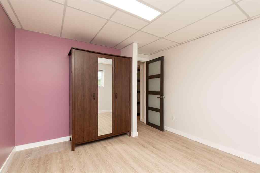 MLS® A2246584 - 2522 211 Street  in NONE Bellevue, Residential