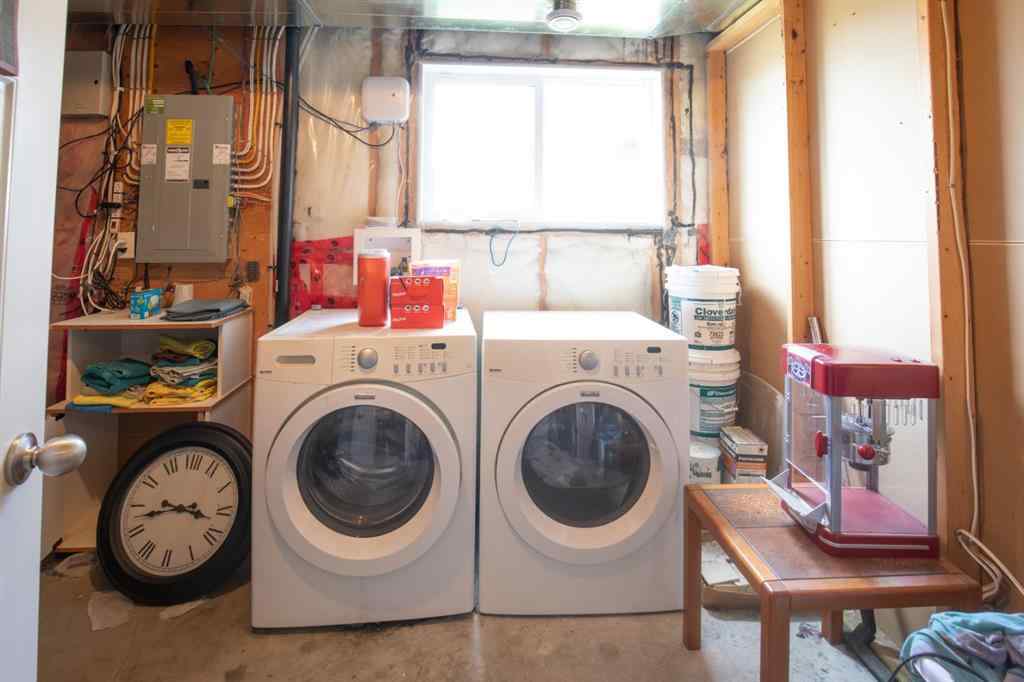 MLS® A2246585 - 130 Larsen Crescent  in Lonsdale Red Deer, Residential