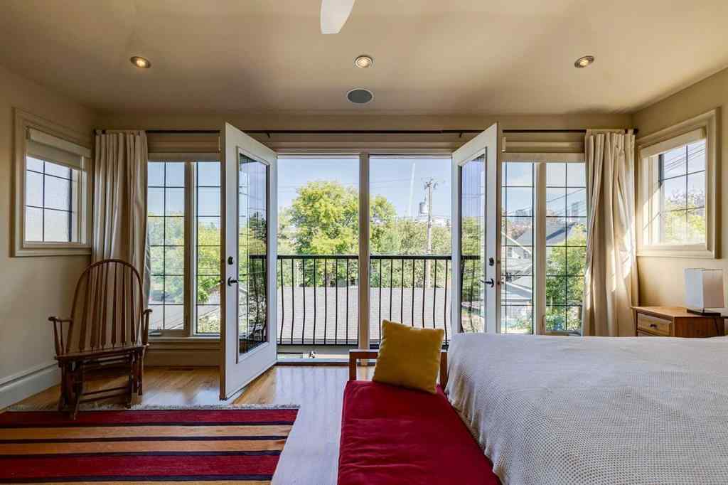 MLS® A2246604 - 462 12 Street NW in Hillhurst Calgary, Residential