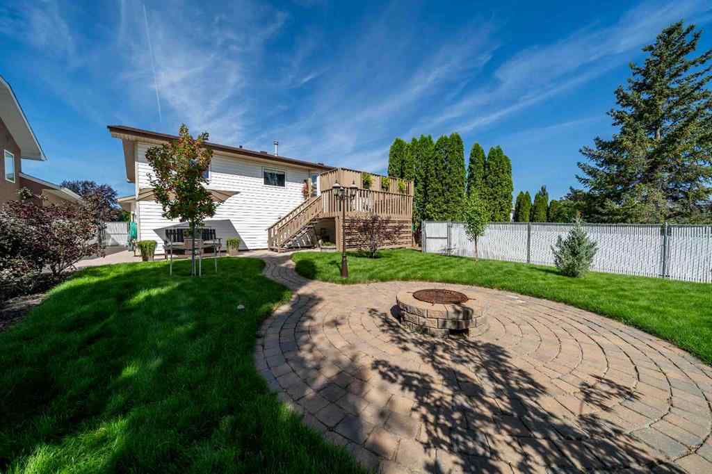 MLS® A2246608 - 40 Storrs Crescent SE in SE Southridge Medicine Hat, Residential