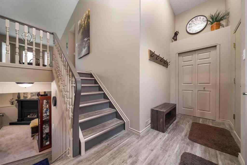 MLS® A2246608 - 40 Storrs Crescent SE in SE Southridge Medicine Hat, Residential