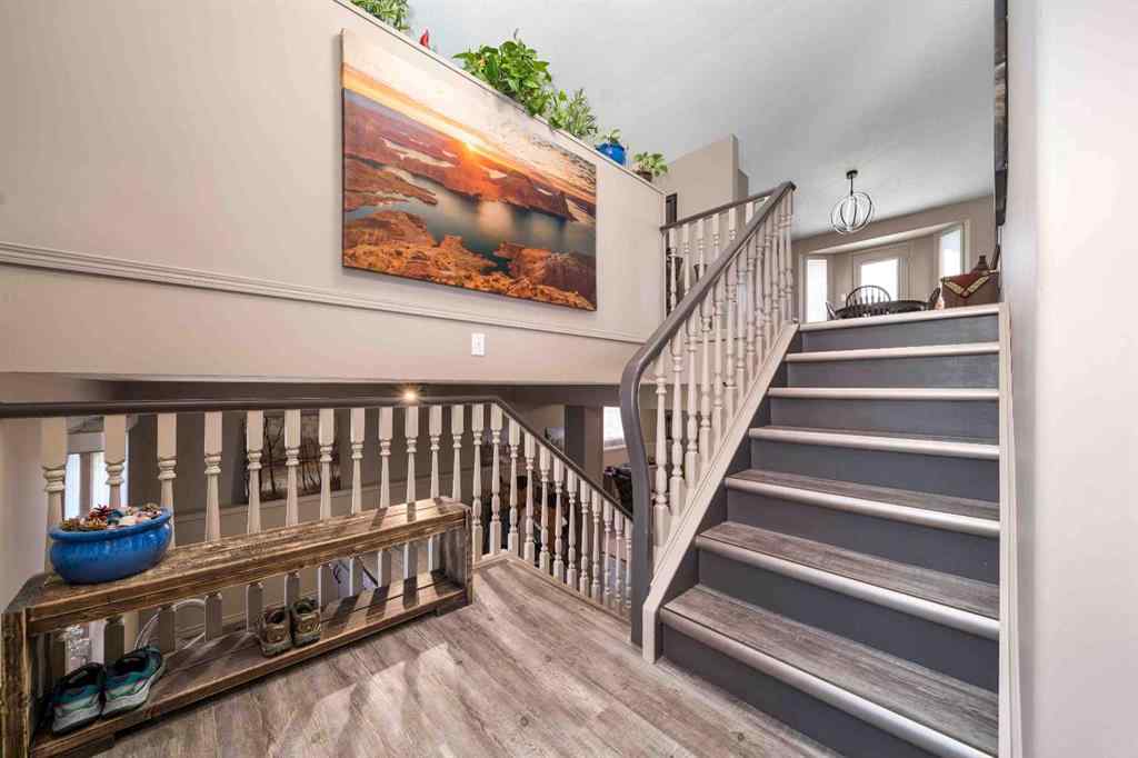 MLS® A2246608 - 40 Storrs Crescent SE in SE Southridge Medicine Hat, Residential