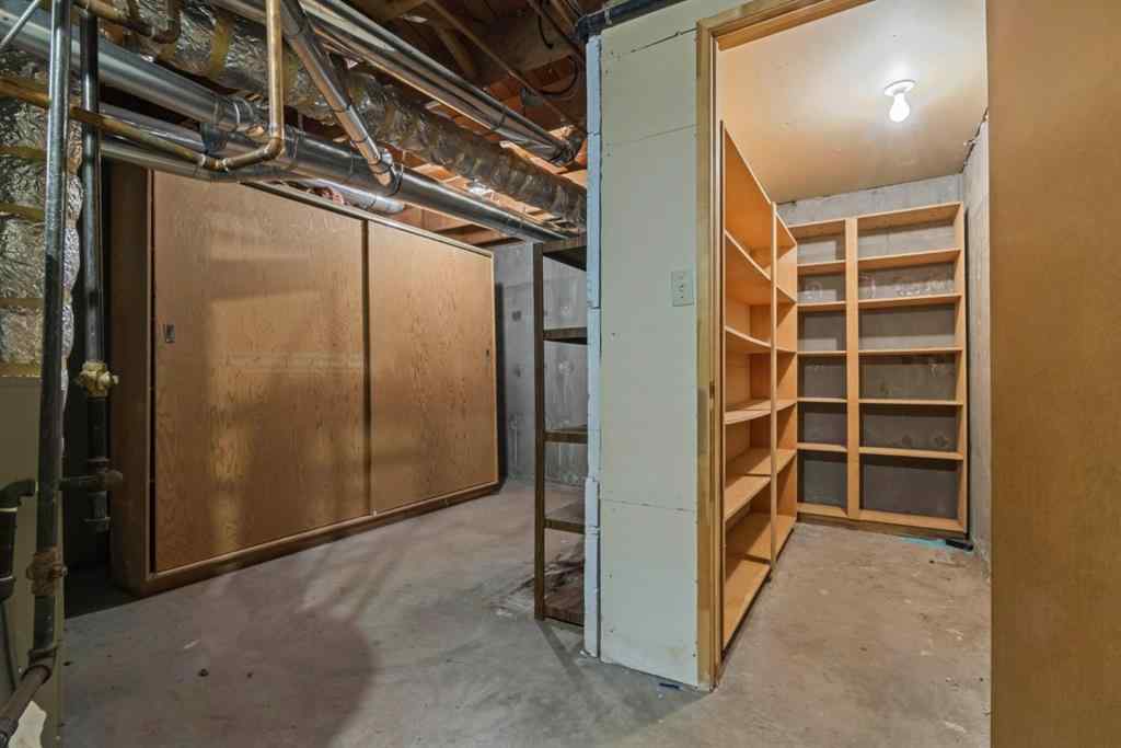 MLS® A2246611 - 111 Canata Close SW in Canyon Meadows Calgary, Residential