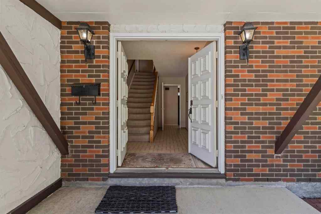 MLS® A2246611 - 111 Canata Close SW in Canyon Meadows Calgary, Residential