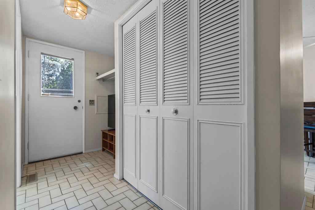 MLS® A2246611 - 111 Canata Close SW in Canyon Meadows Calgary, Residential