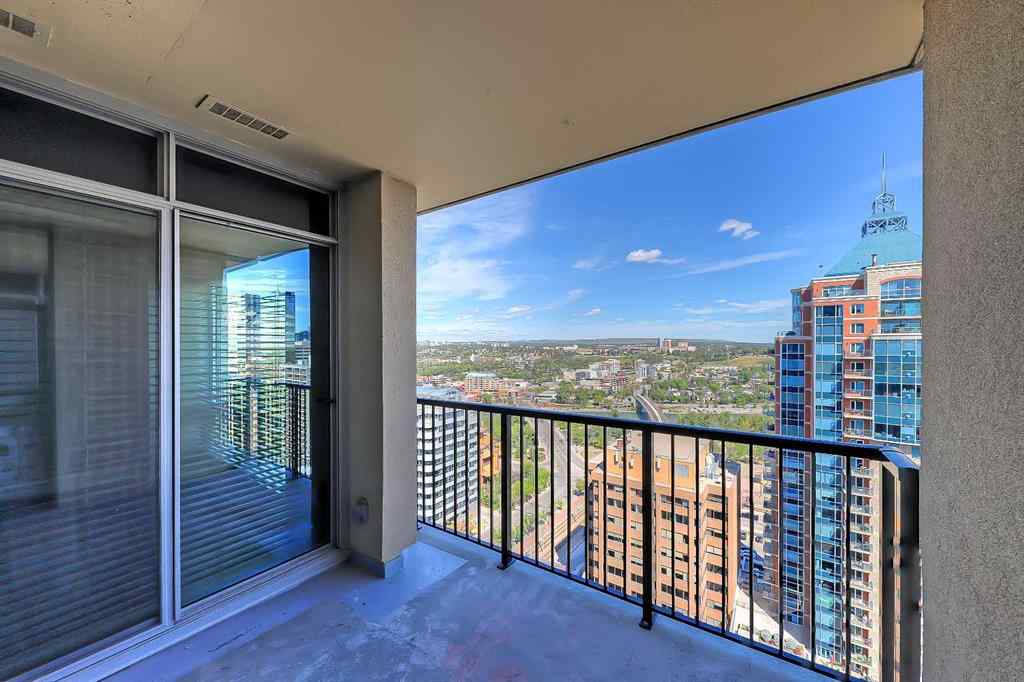 MLS® A2246613 - Unit #2404 930 6 Avenue SW in Downtown Commercial Core Calgary, Residential