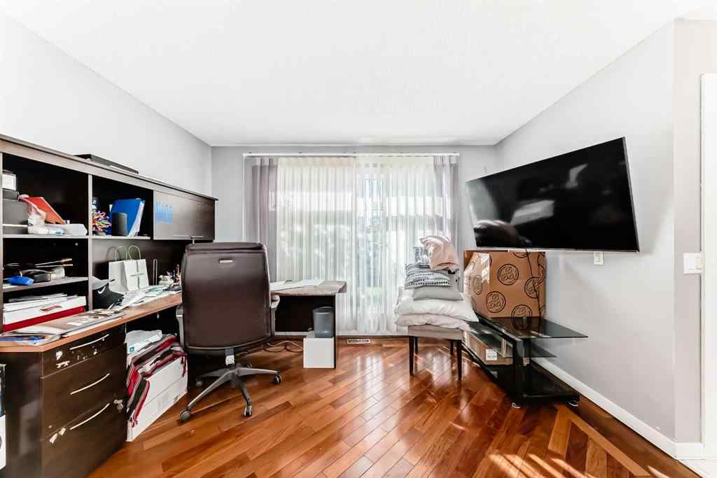 MLS® A2246621 - 7 Martinview Crescent  in Martindale Calgary, Residential