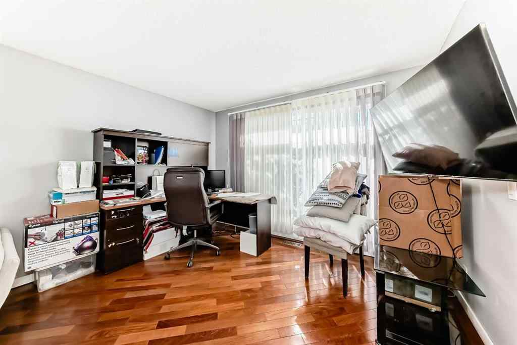 MLS® A2246621 - 7 Martinview Crescent  in Martindale Calgary, Residential