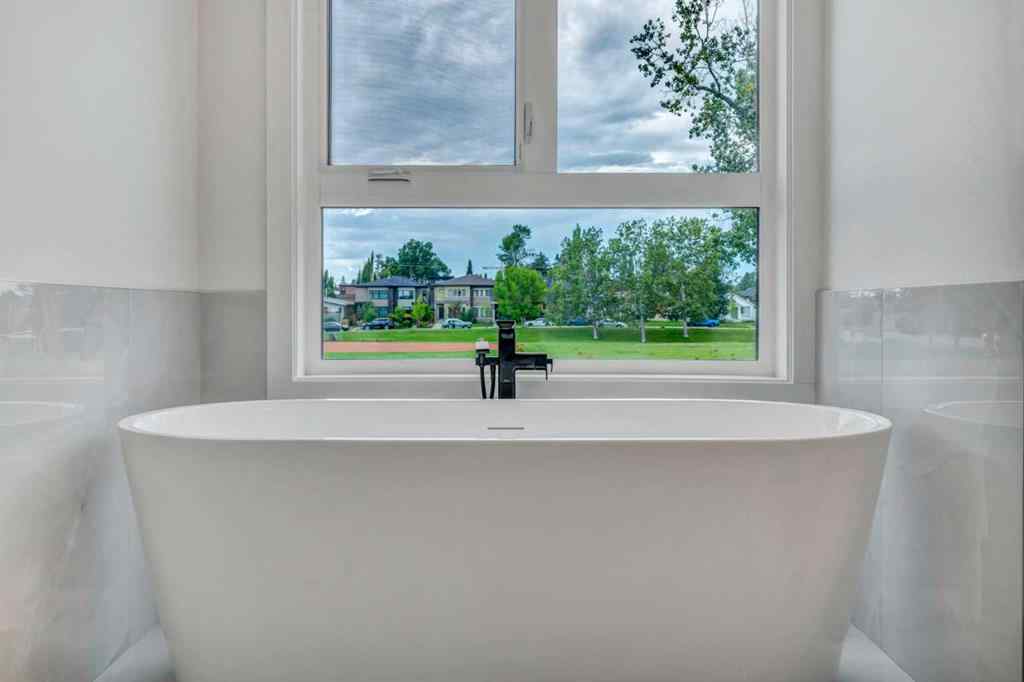 MLS® A2246627 - 2032 29 Street SW in Killarney/Glengarry Calgary, Residential