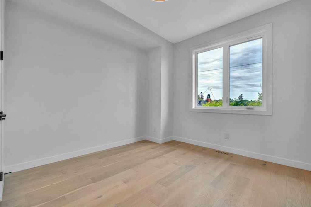 MLS® A2246627 - 2032 29 Street SW in Killarney/Glengarry Calgary, Residential