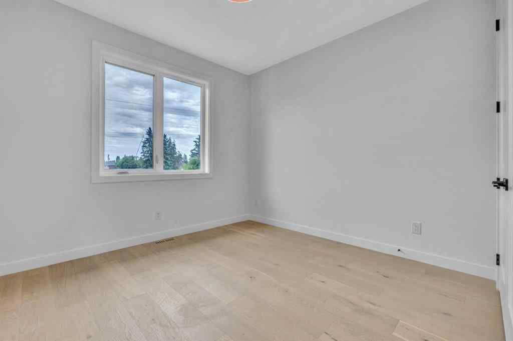 MLS® A2246627 - 2032 29 Street SW in Killarney/Glengarry Calgary, Residential