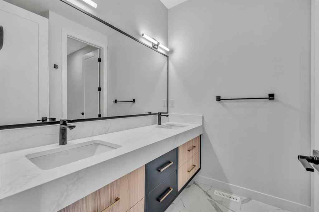 MLS® A2246627 - 2032 29 Street SW in Killarney/Glengarry Calgary, Residential