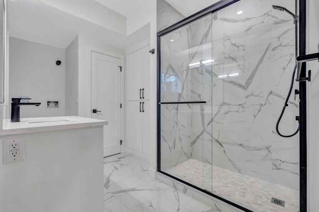 MLS® A2246627 - 2032 29 Street SW in Killarney/Glengarry Calgary, Residential