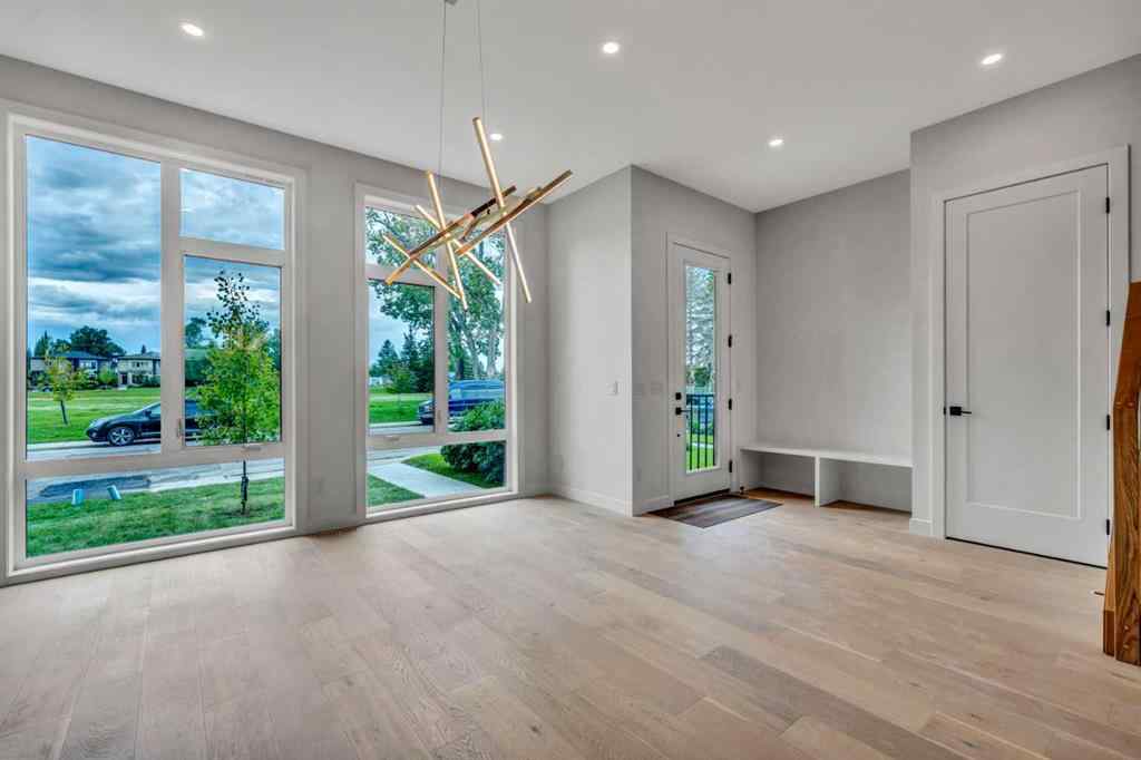 MLS® A2246627 - 2032 29 Street SW in Killarney/Glengarry Calgary, Residential