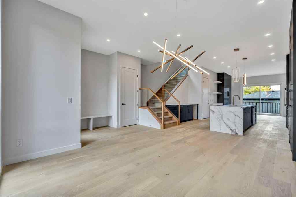 MLS® A2246627 - 2032 29 Street SW in Killarney/Glengarry Calgary, Residential