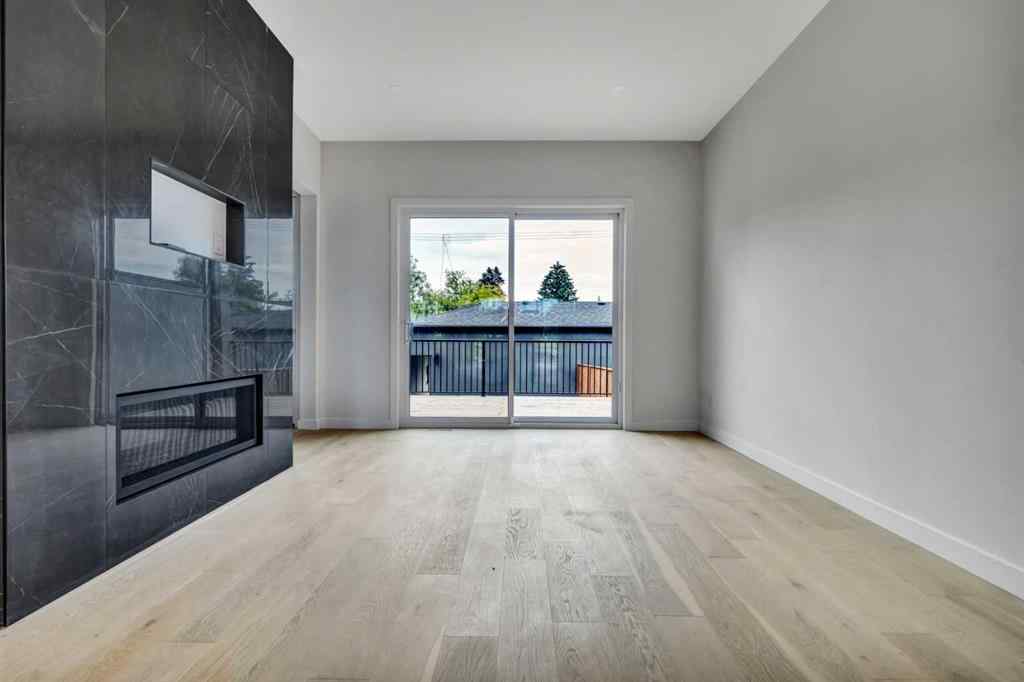 MLS® A2246627 - 2032 29 Street SW in Killarney/Glengarry Calgary, Residential