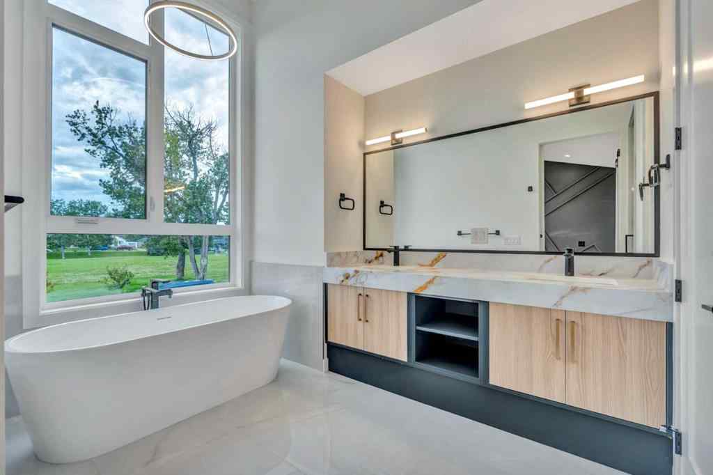 MLS® A2246627 - 2032 29 Street SW in Killarney/Glengarry Calgary, Residential