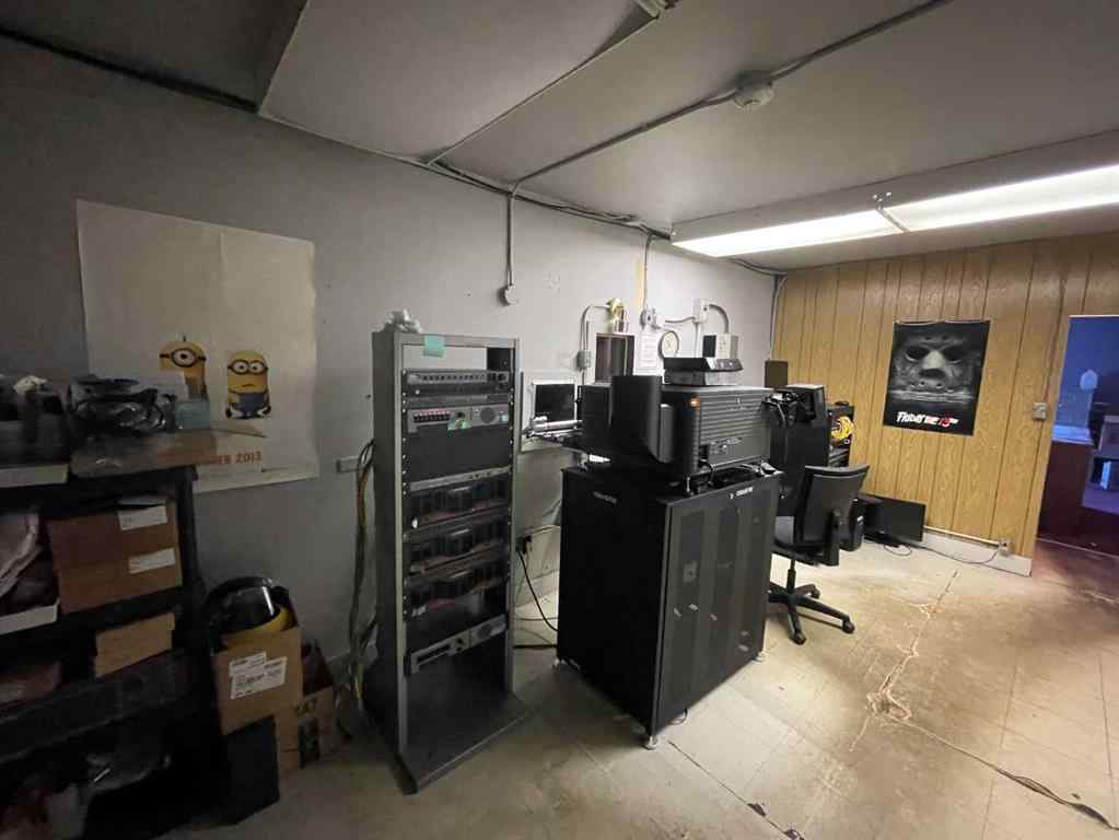 MLS® A2246629 - 131 2 Street W in Central Brooks, Commercial