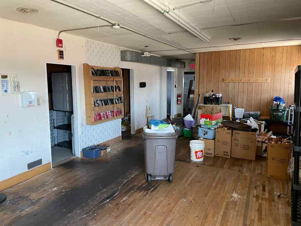 MLS® A2246629 - 131 2 Street W in Central Brooks, Commercial
