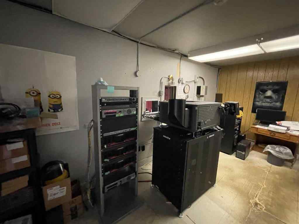 MLS® A2246629 - 131 2 Street W in Central Brooks, Commercial